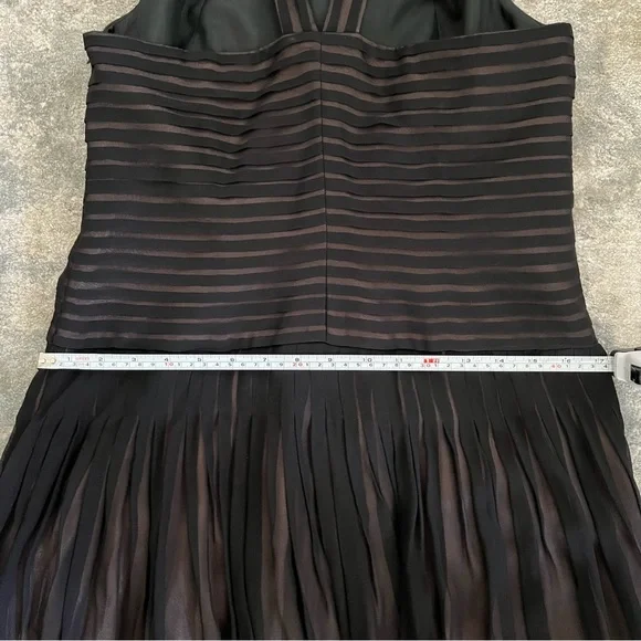Vintage Anne Klein silk evening dress size 8 black with nude lining. Perfect. - Picture 7 of 8